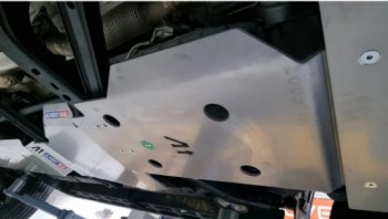 Protección transfer y cambio 8mm Volkswagen Amarok 2023->